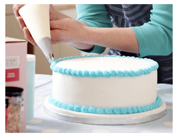 Course Basic Cake Decorating image 1