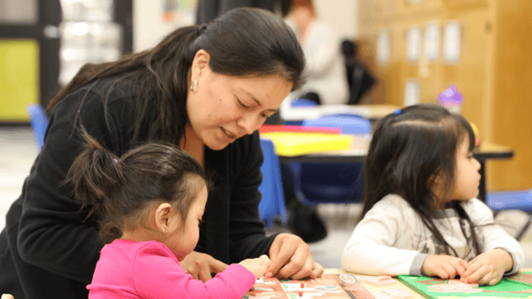 Picture for Nacimiento a 5 años (Edades 0-5) Birth to 5 Parenting in Spanish (0-5yr) Separating