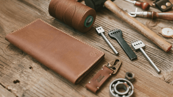 Picture for: Leather Crafting: Traveler’s Journal (Ella Baker)