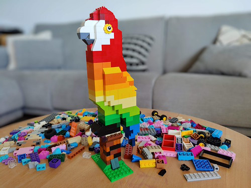 Lego parrot