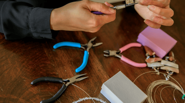 Picture for: Wire Beading: Minor Jewelry Repair (Roosevelt)