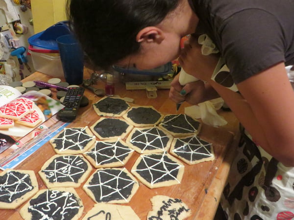 Making D20 Cookies