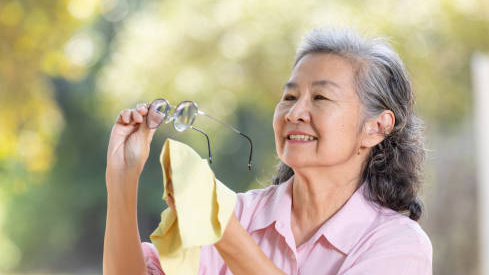 Picture for: Aging & Your Eyes (55+)