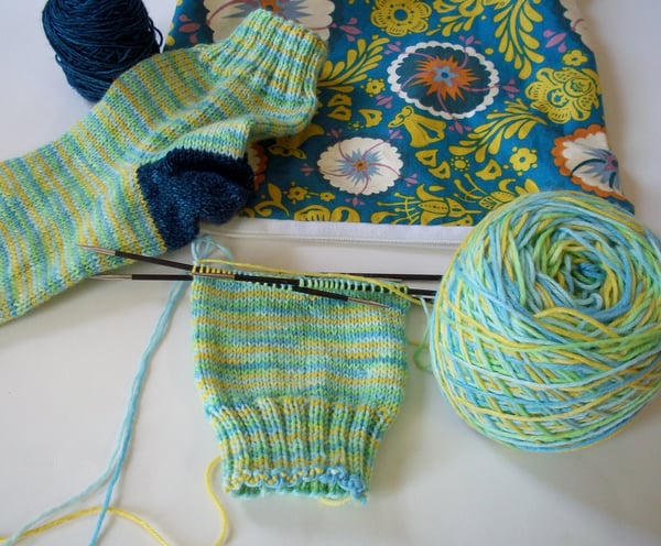 Picture for Knitting: Spring Infinity Scarf (Southwest)