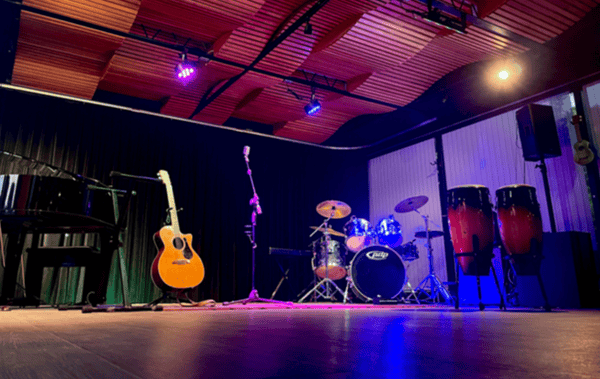 Course "How a Hit Record is Recorded" on the Music Yacht Recording Studio image 2