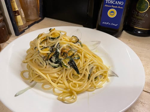 Picture for: ACCESS - Simple & Easy Recipes:  Chicken Fettuccine Alfredo (Northeast)
