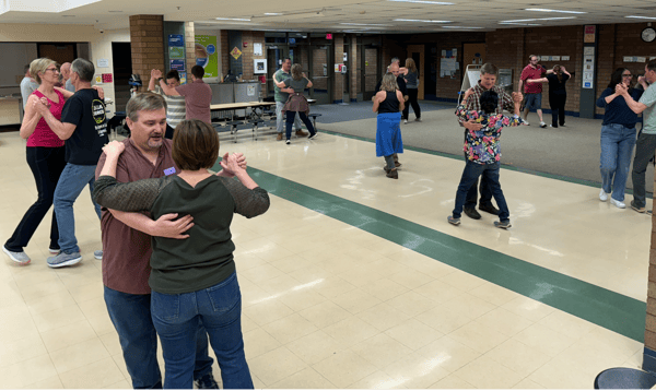 Course Easy Partner Dancing image 3