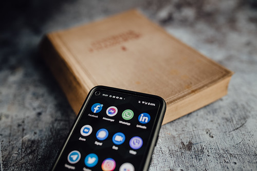 Picture for: How to Use Venmo Safely!