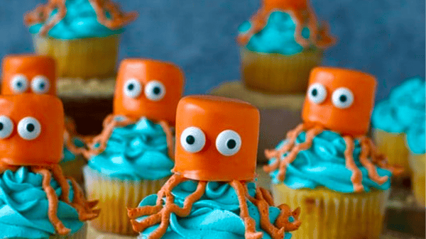 Picture for: Cupcake Wars: Youth Edition (with dinner, too!)