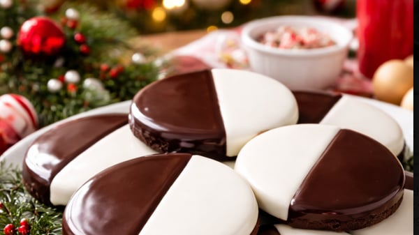 Image for Holiday Cookie Workshop: Royal Icing & Bakery Black & White Cookies