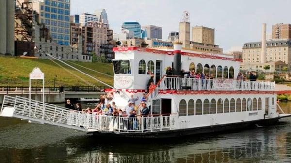 Image for Minneapolis Queen: Mississippi River Sightseeing Luncheon Boat Cruise
