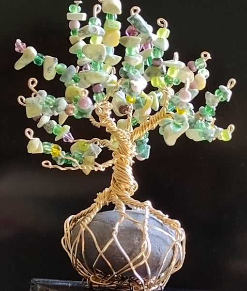 Course Beaded Tree Sculpture (Ages 11 & Up) image 1