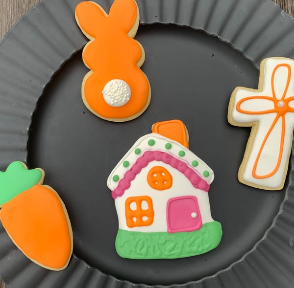 Course Cookie Decorating Classes: Easter Theme Cookies  (Ages 6 - 13 with adult, Ages 14 - Adult) image 1