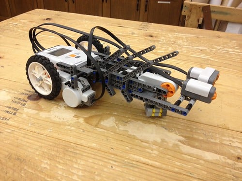 Picture for: Build & Battle Robotics - Lego Edition