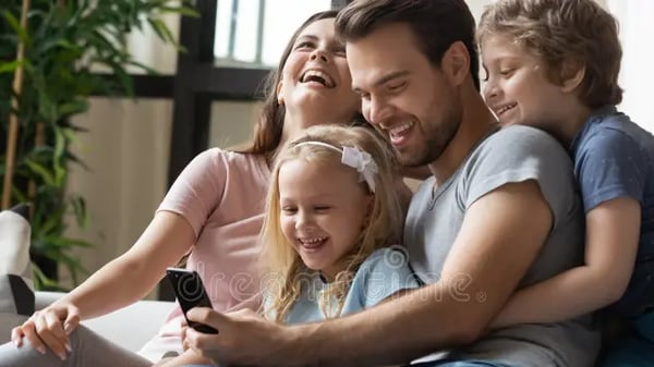 Picture for: Cell Phones & Parenting: Balancing Connectivity and Safety