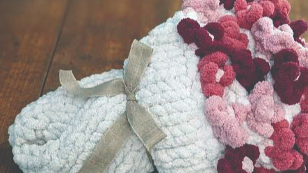 Course Make a Chunky Blanket: Popcorn or Flower Edge image 2