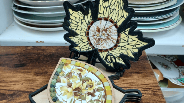 Picture for: Fall Leaf Mosaic