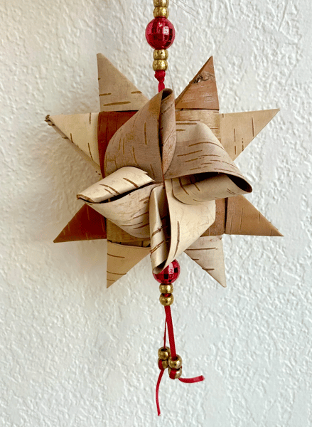 Picture for: Weaving Birch Bark Stars