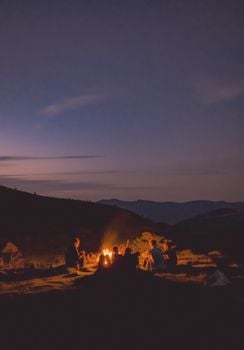 Picture for: Get Outdoors: Get Your GLOW On: Nighttime Hike (Families)