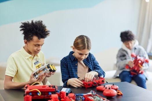 Picture for: Robotics VEX IQ (Grades 3-5)