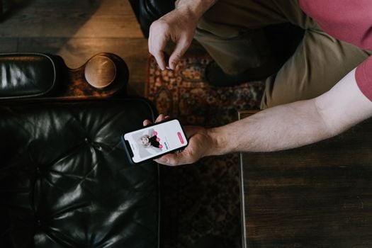 Picture for: Swipe Smart: A Safety Guide to Dating Apps