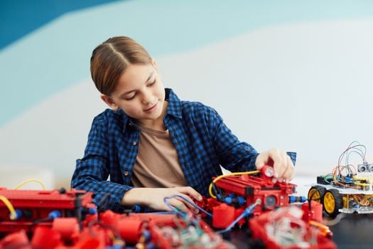 Picture for: First Lego League Competition Robotics (6th Grade)