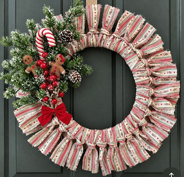 Picture for: A Girl and Her Crafts - Christmas Tie Wreath