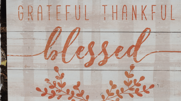 Picture for: Thanksgiving Dinner Set-up