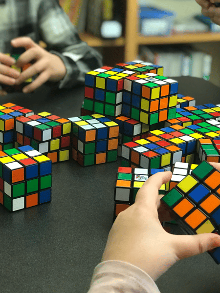 Course Rubik's Cube Speedsolving/STEM (grades 3-8) image 1