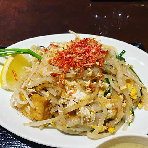 Pad thai