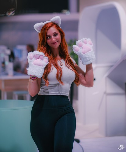 Neko cosplay (?) at Gamescom 2024