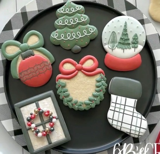 Course Cookie Decorating with Royal Icing image 5