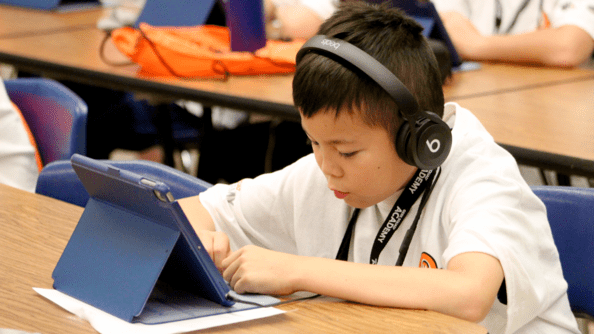 Picture for: Robotic Builders: Hogwarts and Other Kingdoms with Tech Academy