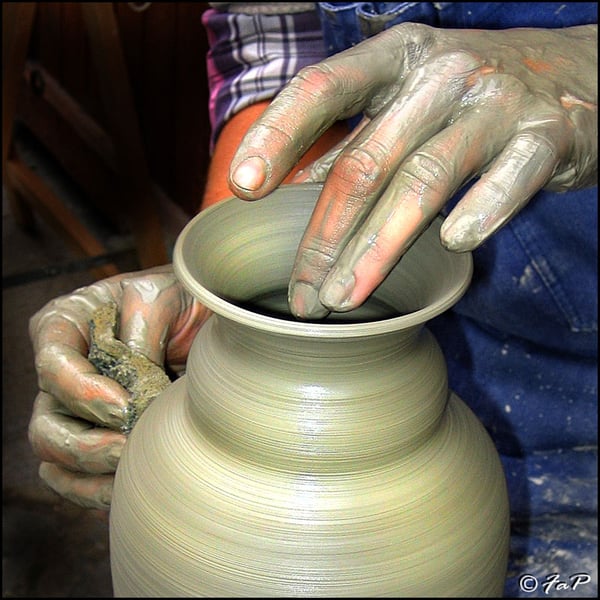 Picture for: Open Pottery Studio