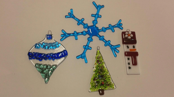 Course Artistic Me:  Holiday Ornaments (Grades K-5) image 1