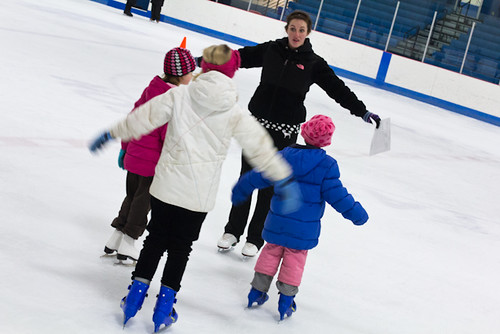 Image for Rochester Figure Skating Club: Learn2Skate Snowplow Sam (4-5 Years)