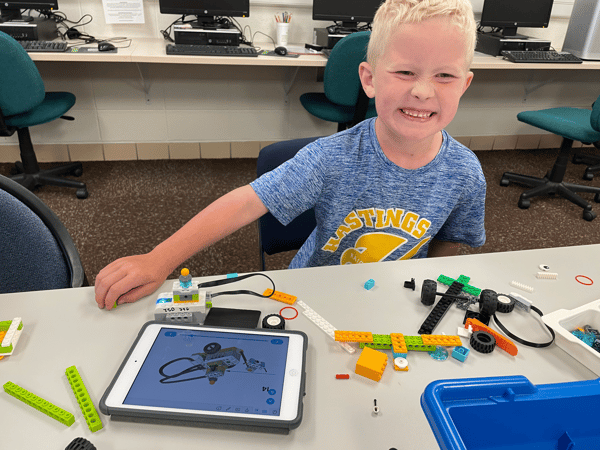 Course Lego WeDo 2.0 Exploration (Grades K-4) image 1