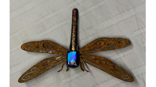 Picture for: NEW! Rustic Dragonfly or BEE Fused Glass Class: Create a Nature-Inspired Masterpiece!