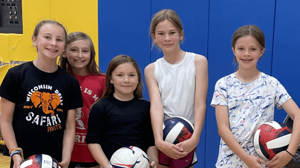 Picture for Volleyball Camp with Skyhawks (Ages 6-12)