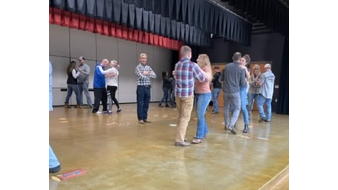 Course Country Dance image 2