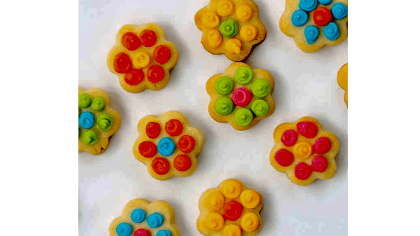 Picture for: Pastel Petals - Cookie Decorating with Ms. B (Gr K-5)