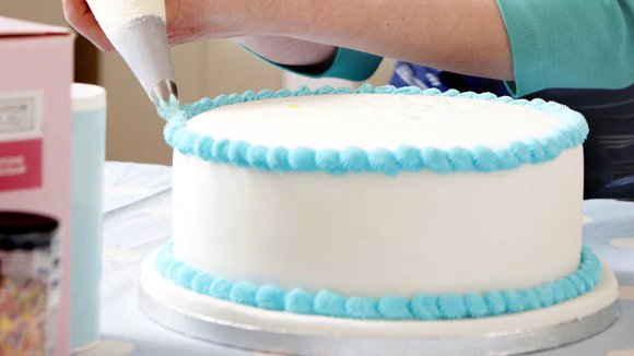 Course Basic Cake Decorating image 1