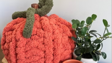 Picture for: Finger Knit Pumpkin