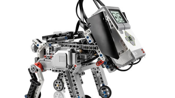 Picture for: Extreme Robotics: Robo-Beasts & Monster Machines