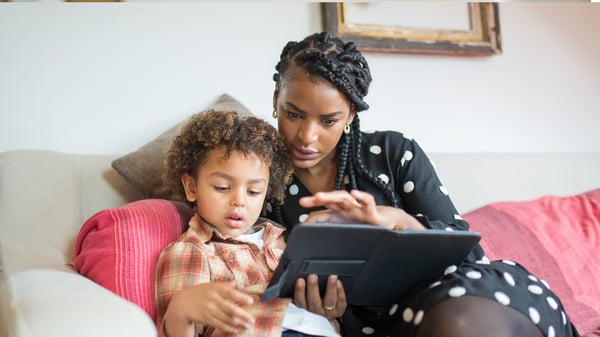 Course Young Brains, Big Questions: Parenting for Digital Thriving in the Early Years image 1