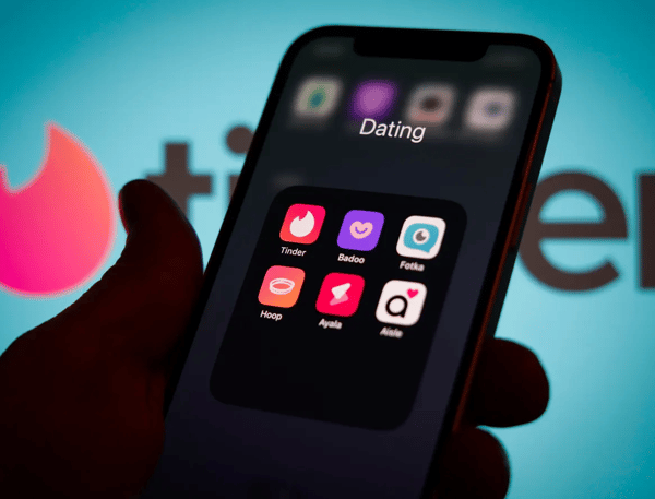Picture for: Swipe Smart: A Safety Guide to Dating Apps - ONLINE