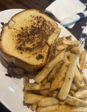Course Aries Horse Farm & Lunch at Oak Eatery image 4