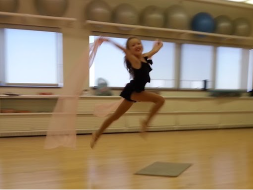 Course Level 1/Pre-Teen Ballet: Ages 8-13 image 2