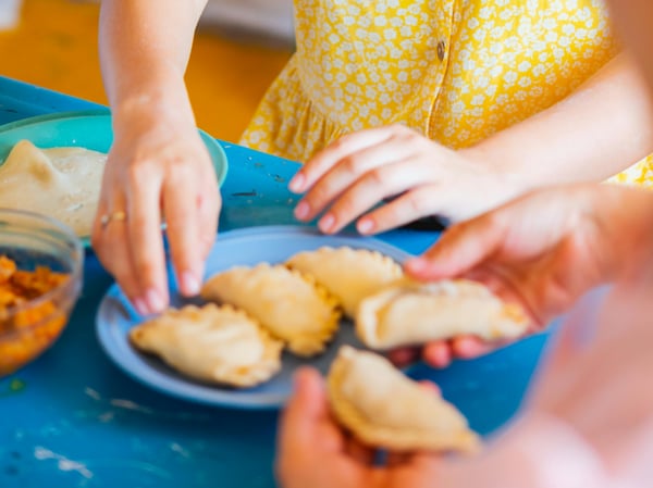 Course ¡Vamos a Comer! Exploring Latino American Food: Gr. 1-4 image 1