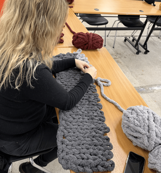 Picture for Hand Knit Chunky Blanket Experience - Intergenerational
